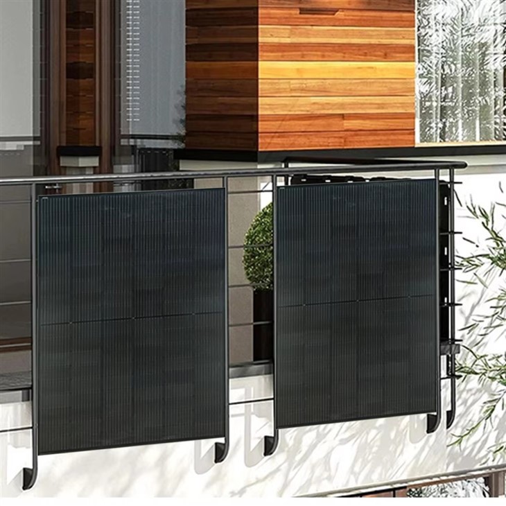 Balcony Solar System With LiFePo4 Battery